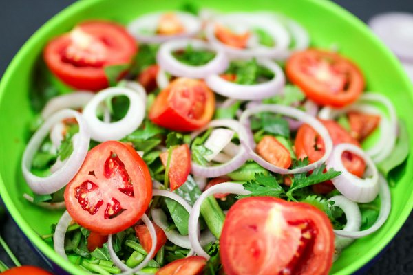 Transform your diet: discover how a programmable coffee maker with calorie tracking can enhance your wellness journey